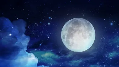 Mond am Sternenhimmel - Foto: Adobe Stock/ camomer
