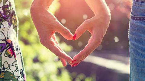 So bringt der Frühling für Sie die Liebe - Foto: iStock