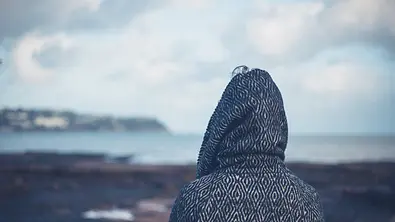 So lernen Sie, Ihre Vergangenheit loszulassen - Foto: iStock