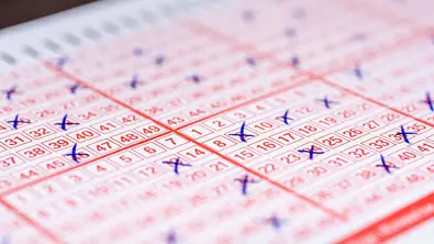 Lotto Schein - Foto: Ralf Geithe / AdobeStock