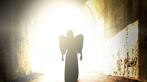 Kann man mit Verstorbenen sprechen? - Foto: iStock