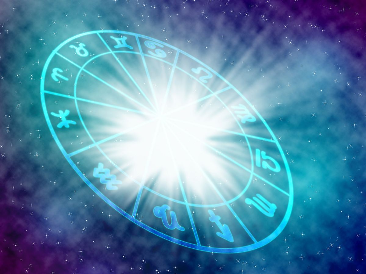 Ein strahlendes Licht in einem Horoskop-Kreis