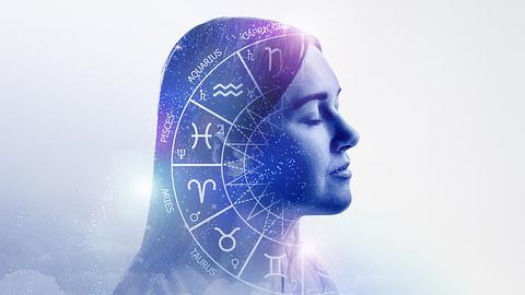 Horoskop für das Wochenende ab 10. Juni 2023 - Foto: Evheniia Vasylenko/iStock