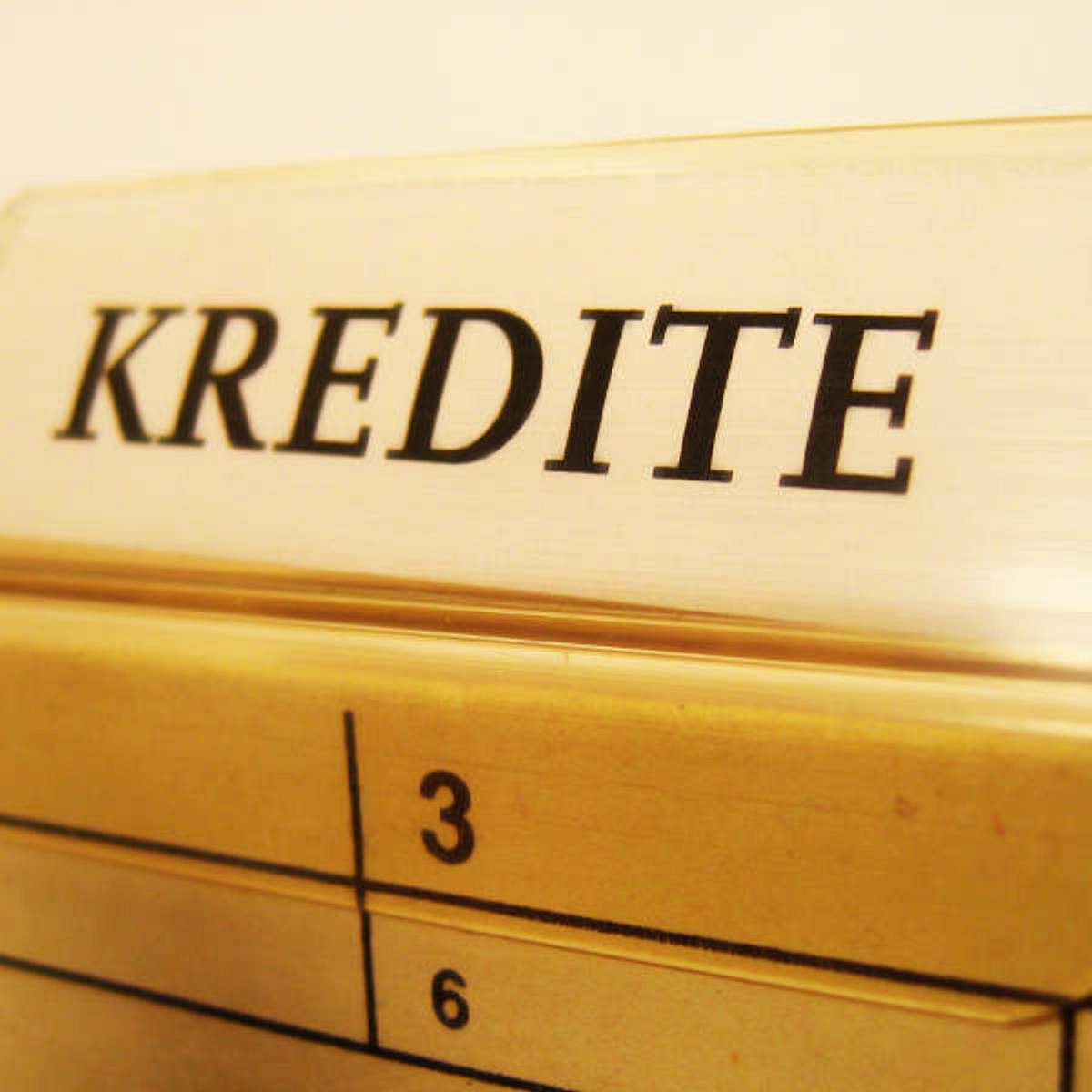 kredite falko matte fotolia quadrat