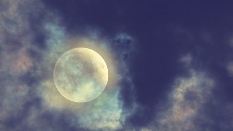 Ihr Mond-Mantra in der Woche vom 3. bis 9. Juli 2023 - Foto: m-gucci/iStock