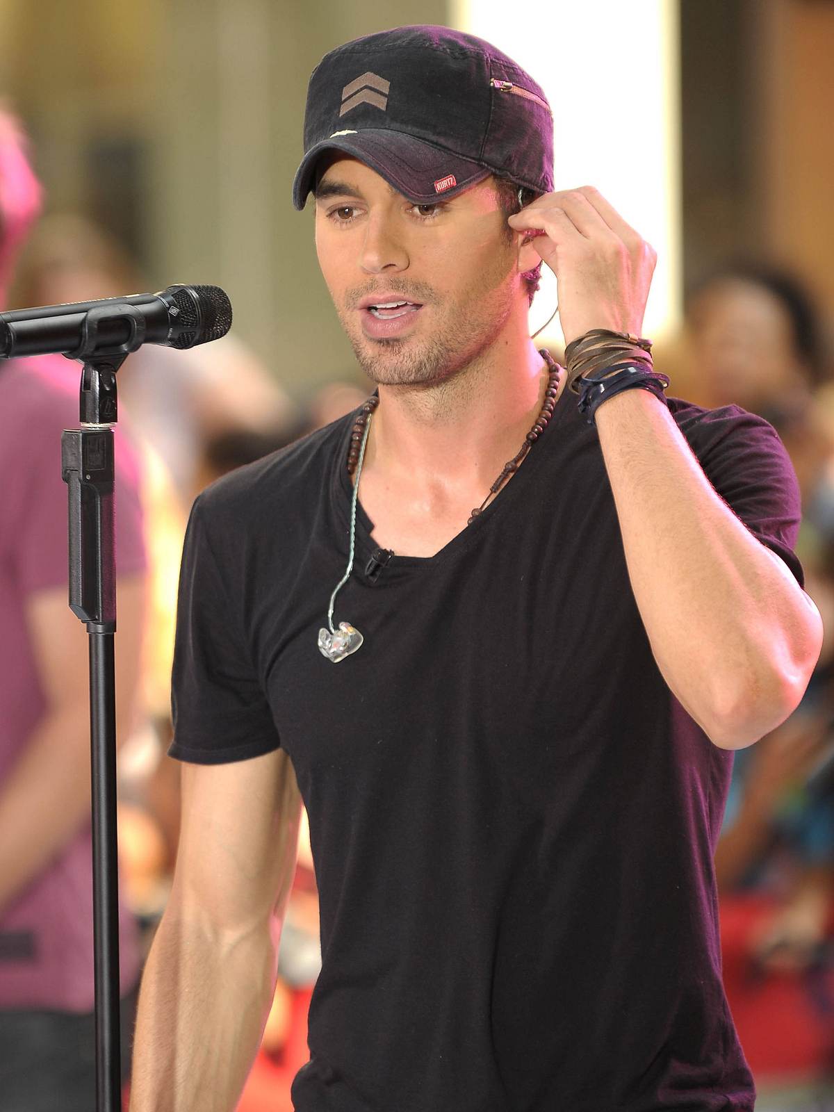 promi stier enrique iglesias h