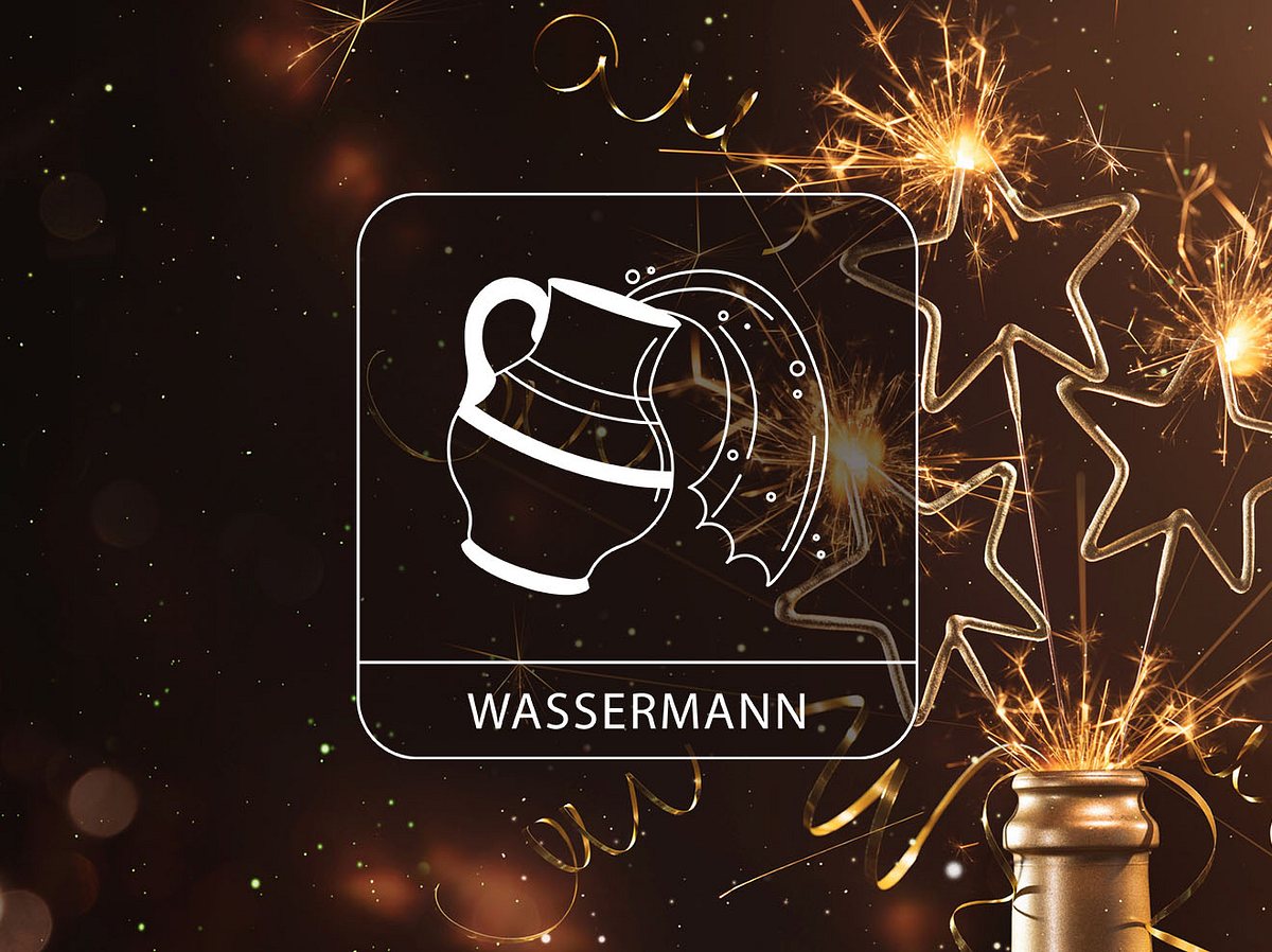 Sternzeichen Wassermann vor Silvester-Dekoration