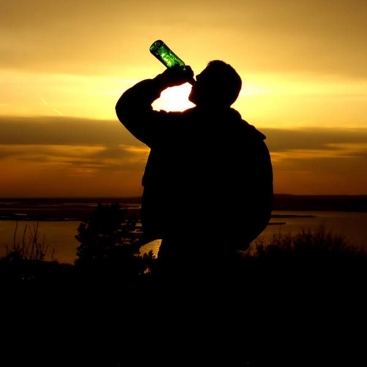 sonnenuntergang flasche alkohol einsam sxc unbegrenzt