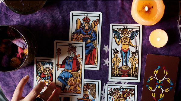 tarot beratung aurea - Foto: iStock/Cristian Blázquez Martínez