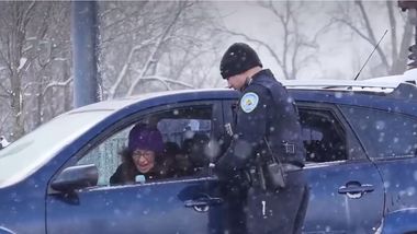 Weihnachtsüberraschung von der Polizei
