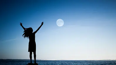 Das große Vollmond-Horoskop für Juli 2021 - Foto: iStock/by-studio
