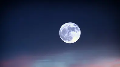 Vollmond im Februar 2023 - Foto: BDphoto / iStock