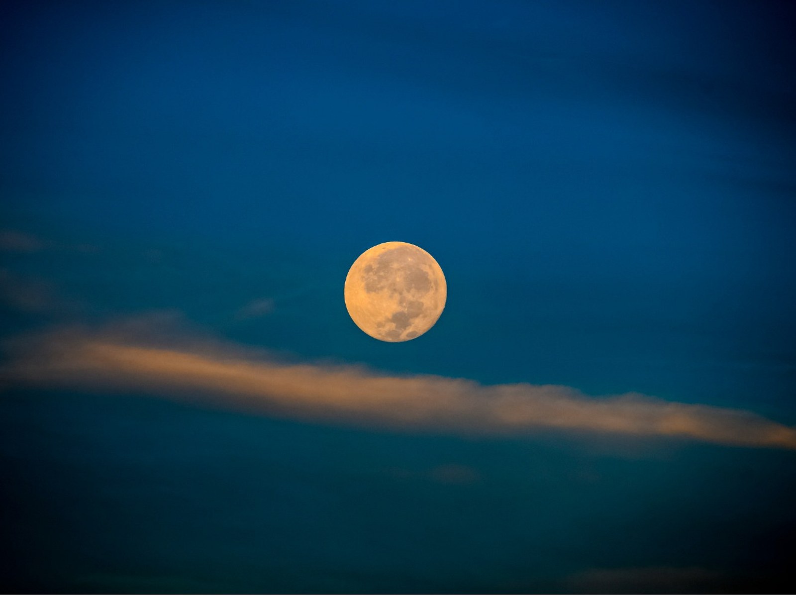 Der Vollmond am 10. September 2022 schenkt 3 Sternzeichen eine absolute Glückssträhne! | Astrowoche