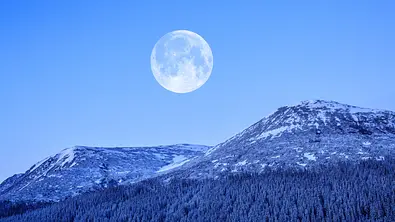 Vollmond im Januar 2023 - Foto: Misha Kaminsky / iStock